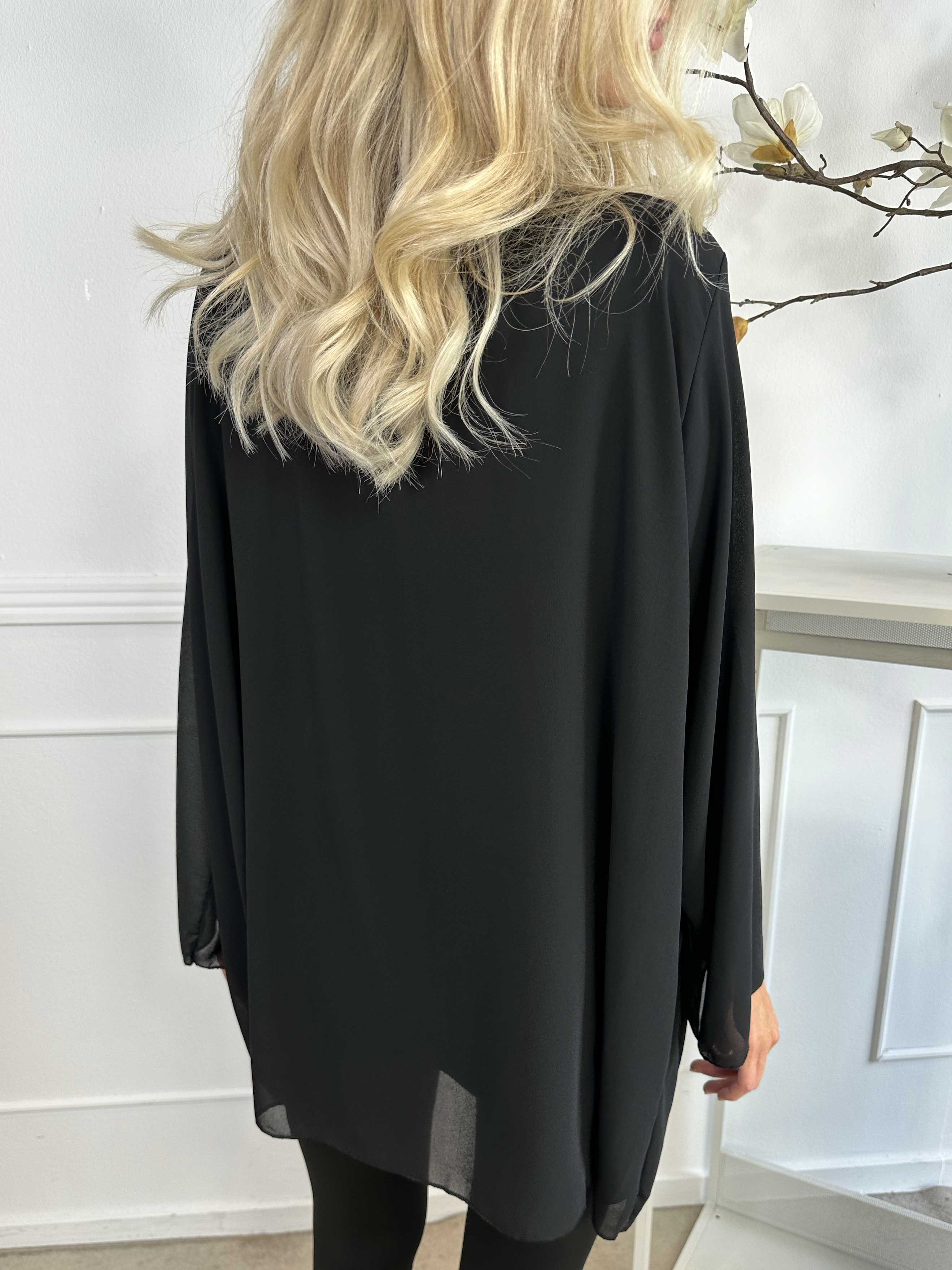 Layla - Kort lätt cardigan i chiffong